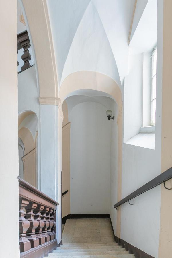 New Stylish 3 Suites Bedrooms Apt In Mala Strana - N2Nd Praga Exterior foto