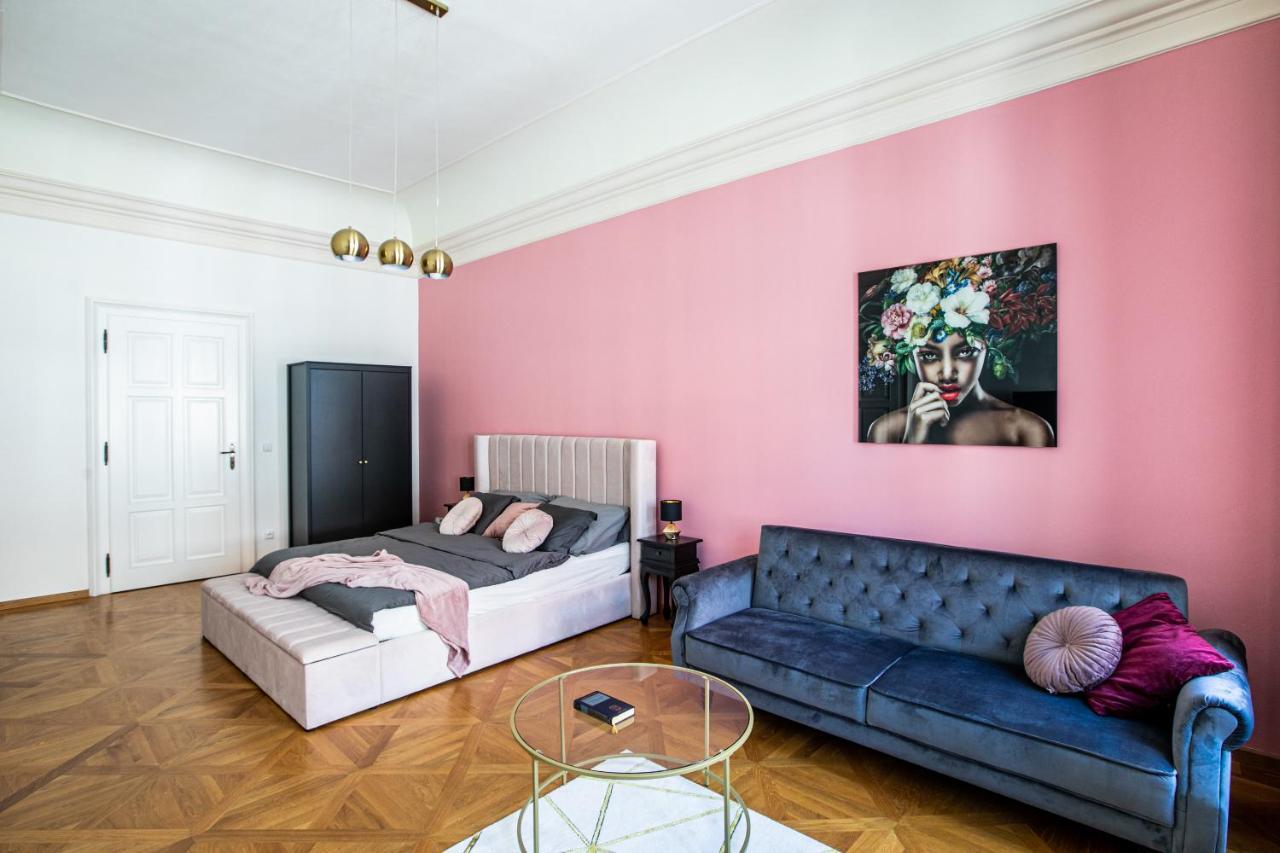 New Stylish 3 Suites Bedrooms Apt In Mala Strana - N2Nd Praga Exterior foto